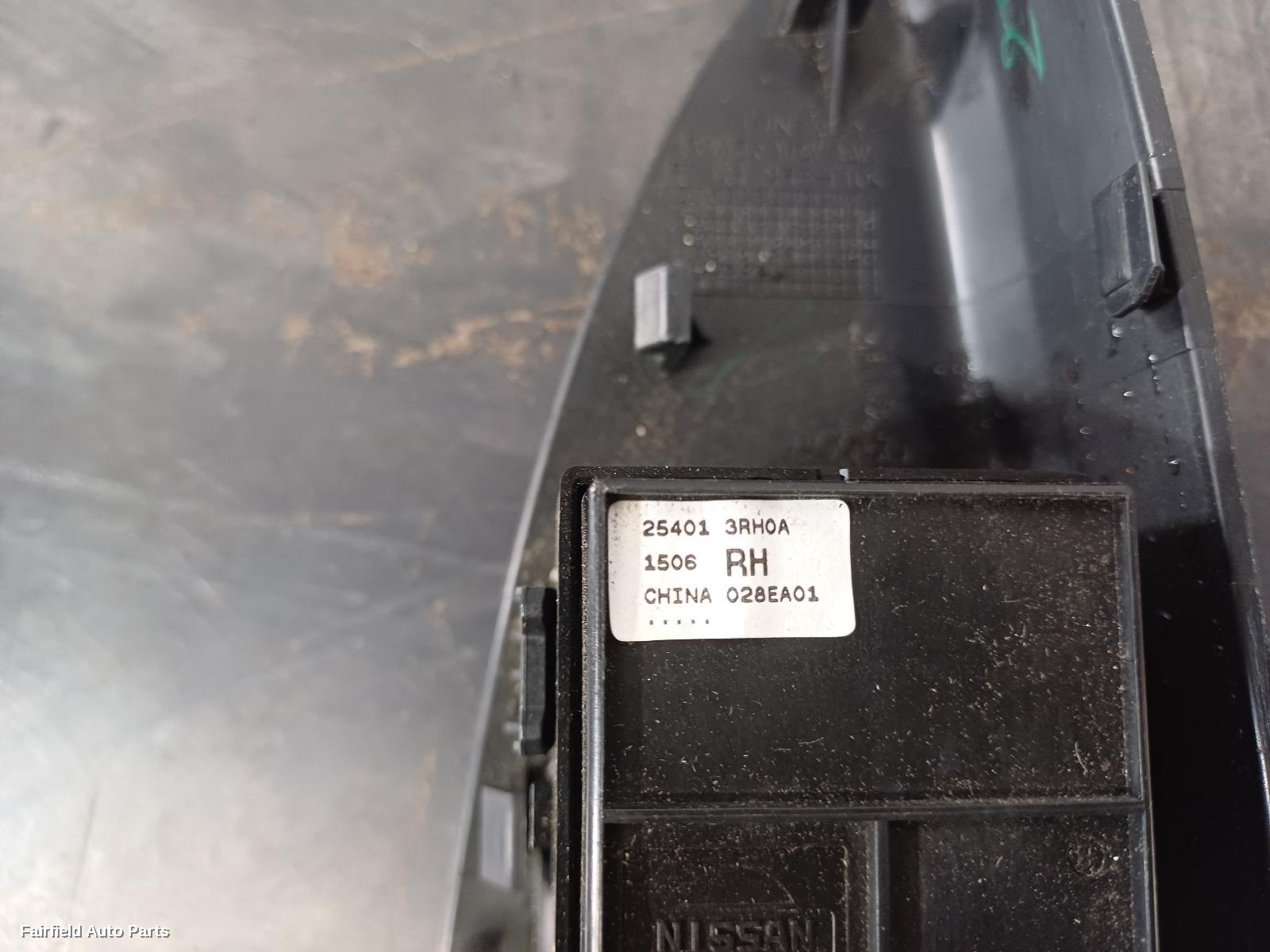 2012-2017 Nissan Pulsar Pwr Dr Wind Switch