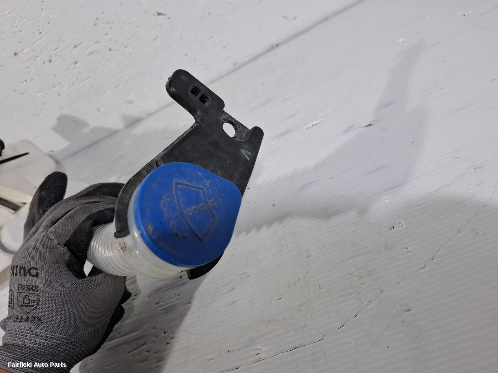 2018-2023 Mazda Cx8 Washer Bottle