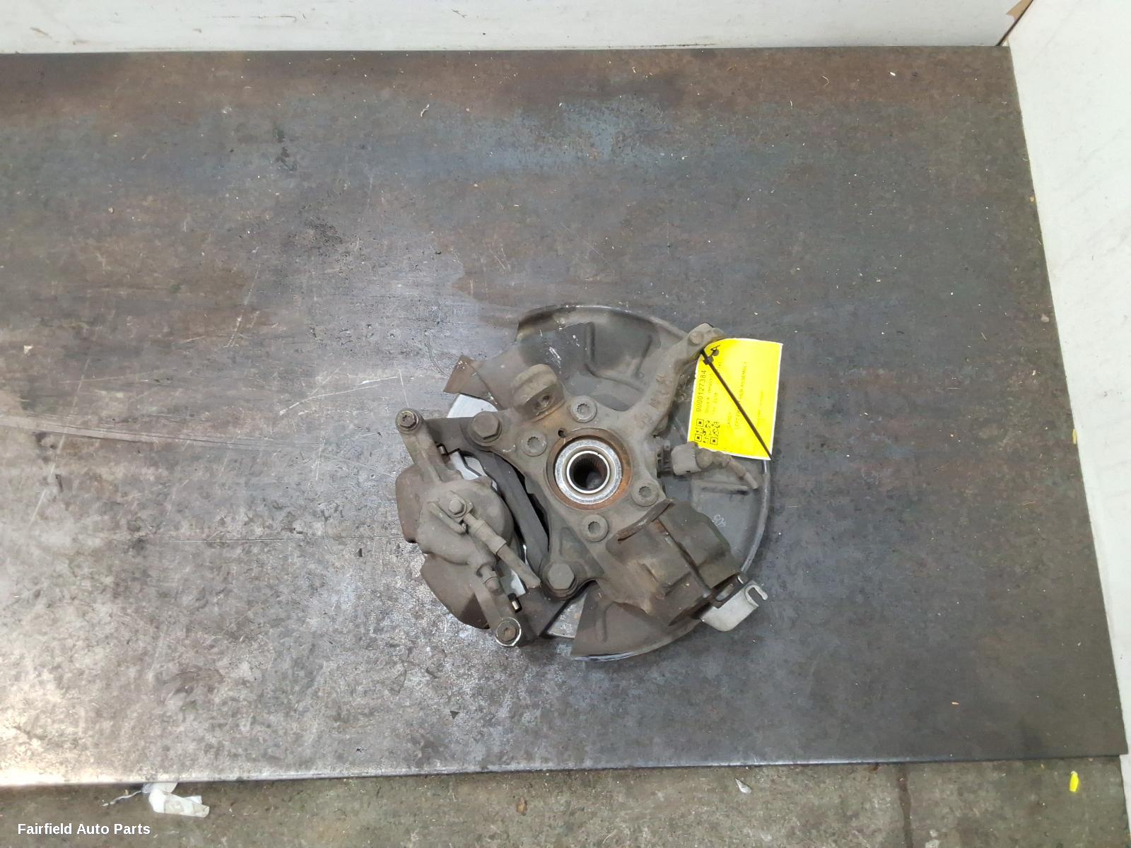 2015-2021 Volkswagen Caddy Left Front Hub Assembly