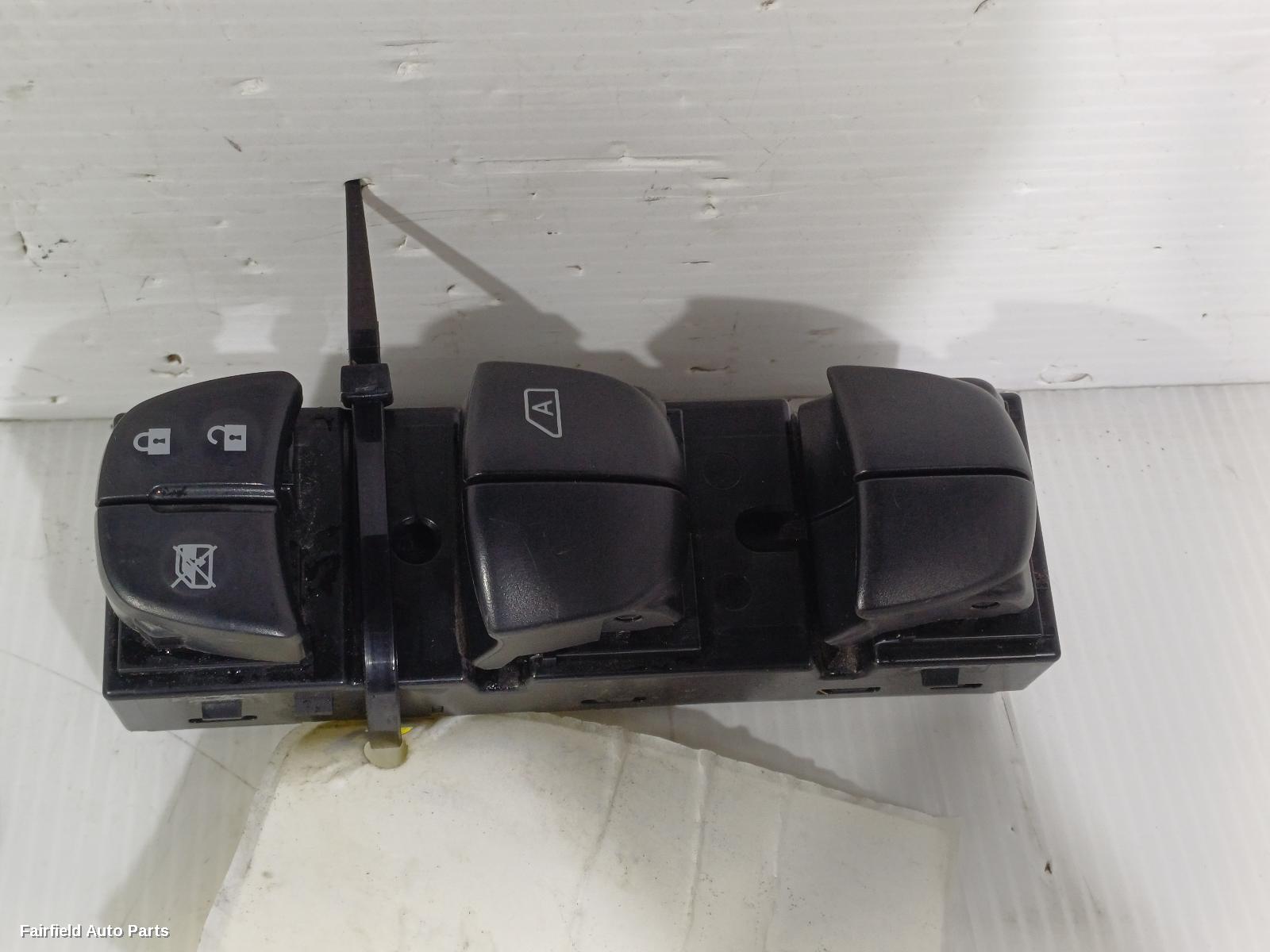 2010-2019 Nissan Juke Pwr Dr Wind Switch