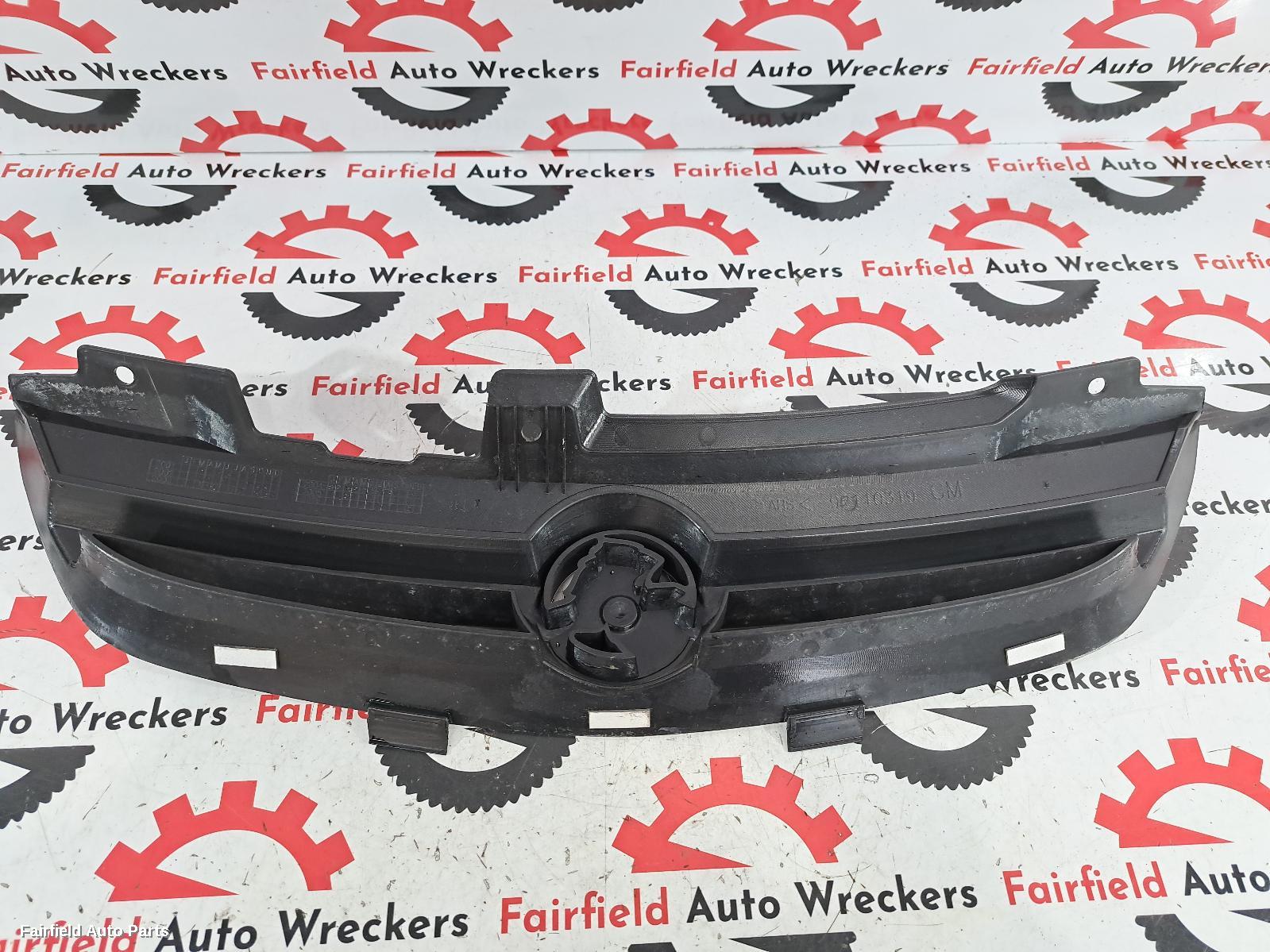 2002-2004 Holden Crewman Grille