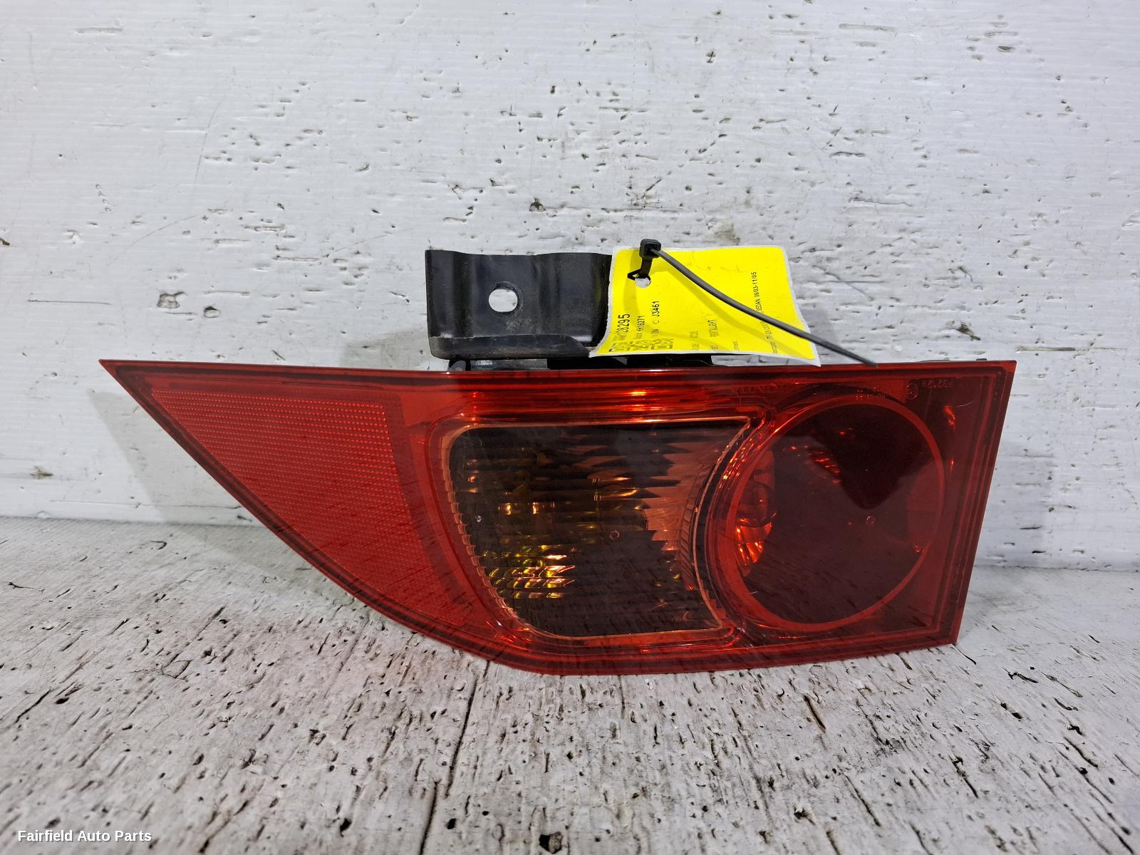 2003-2005 Honda Accord Right Taillight