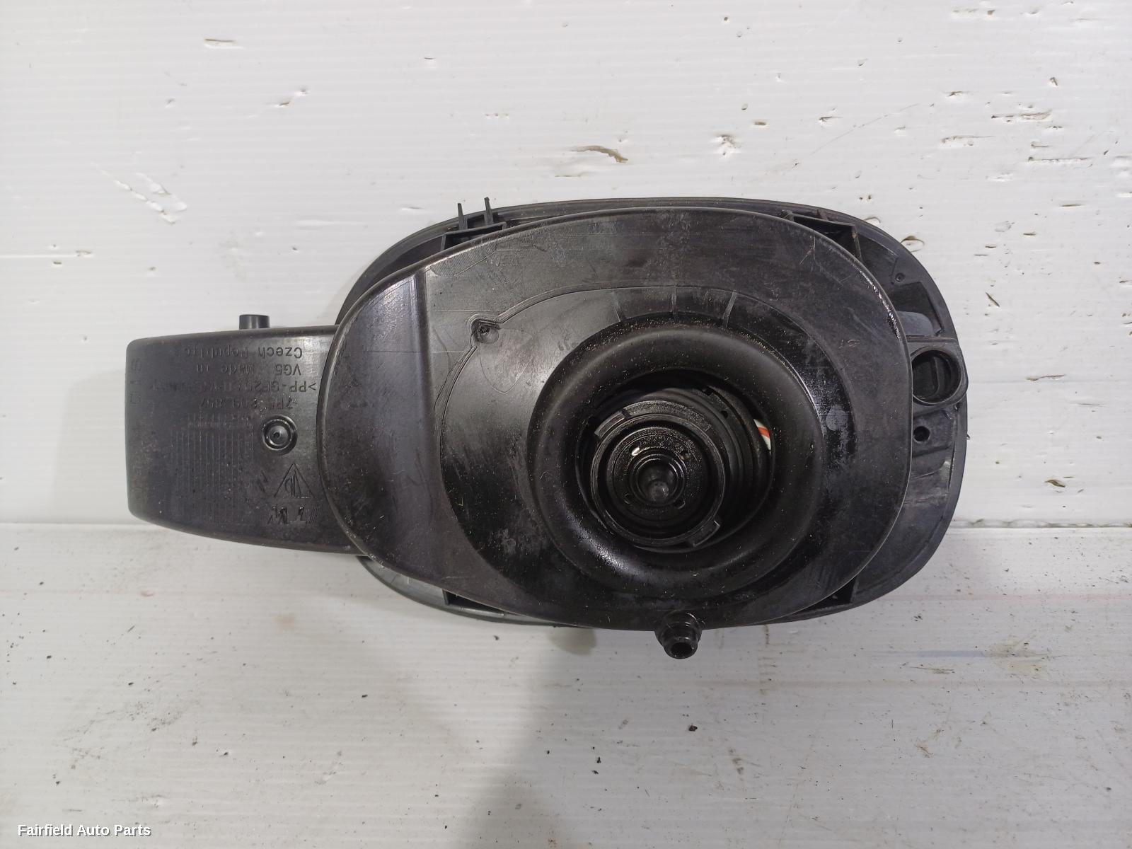 2010-2018 Porsche Cayenne Fuel Door   Filler