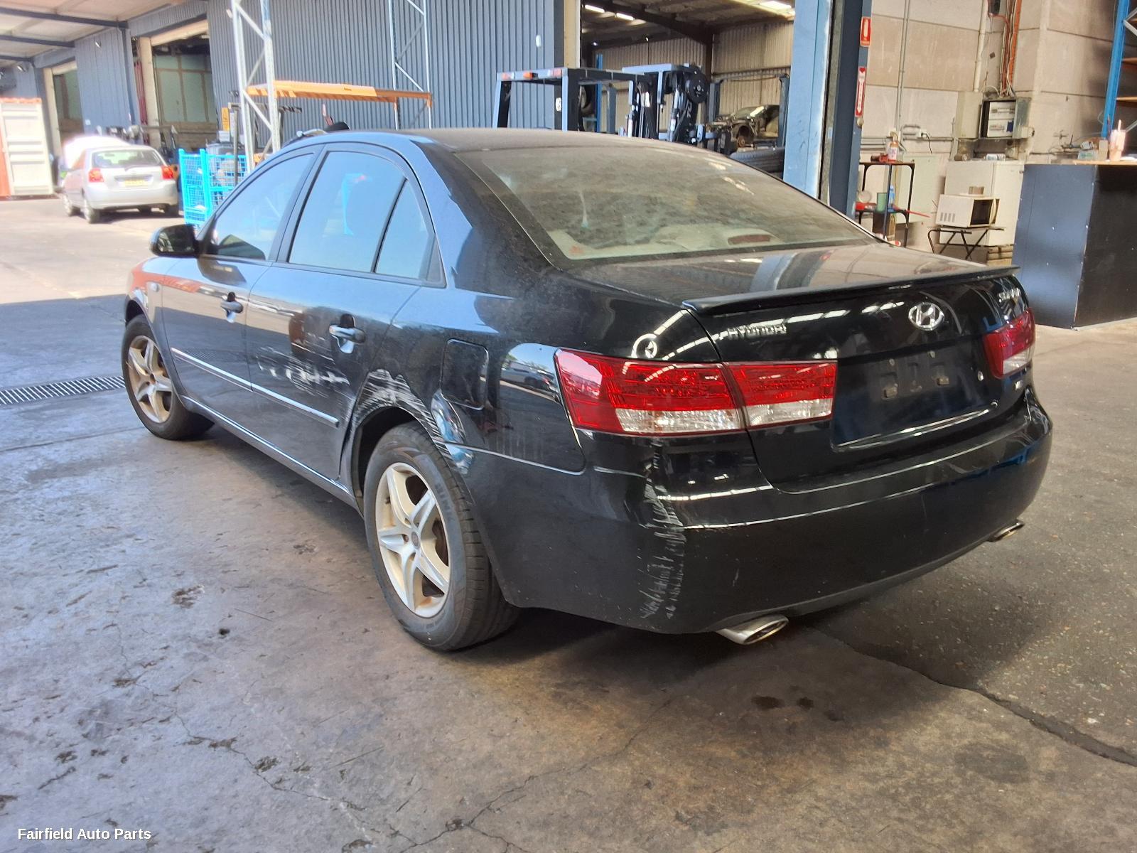 2005-2010 Hyundai Sonata Bootlid Tailgate