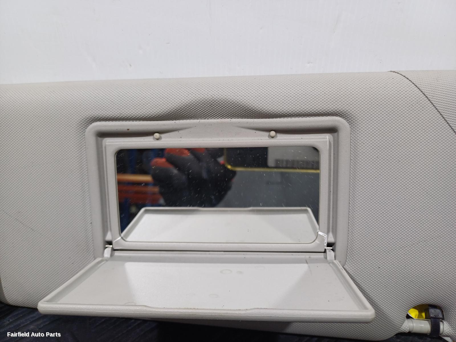 2010-2016 Renault Megane Sunvisor