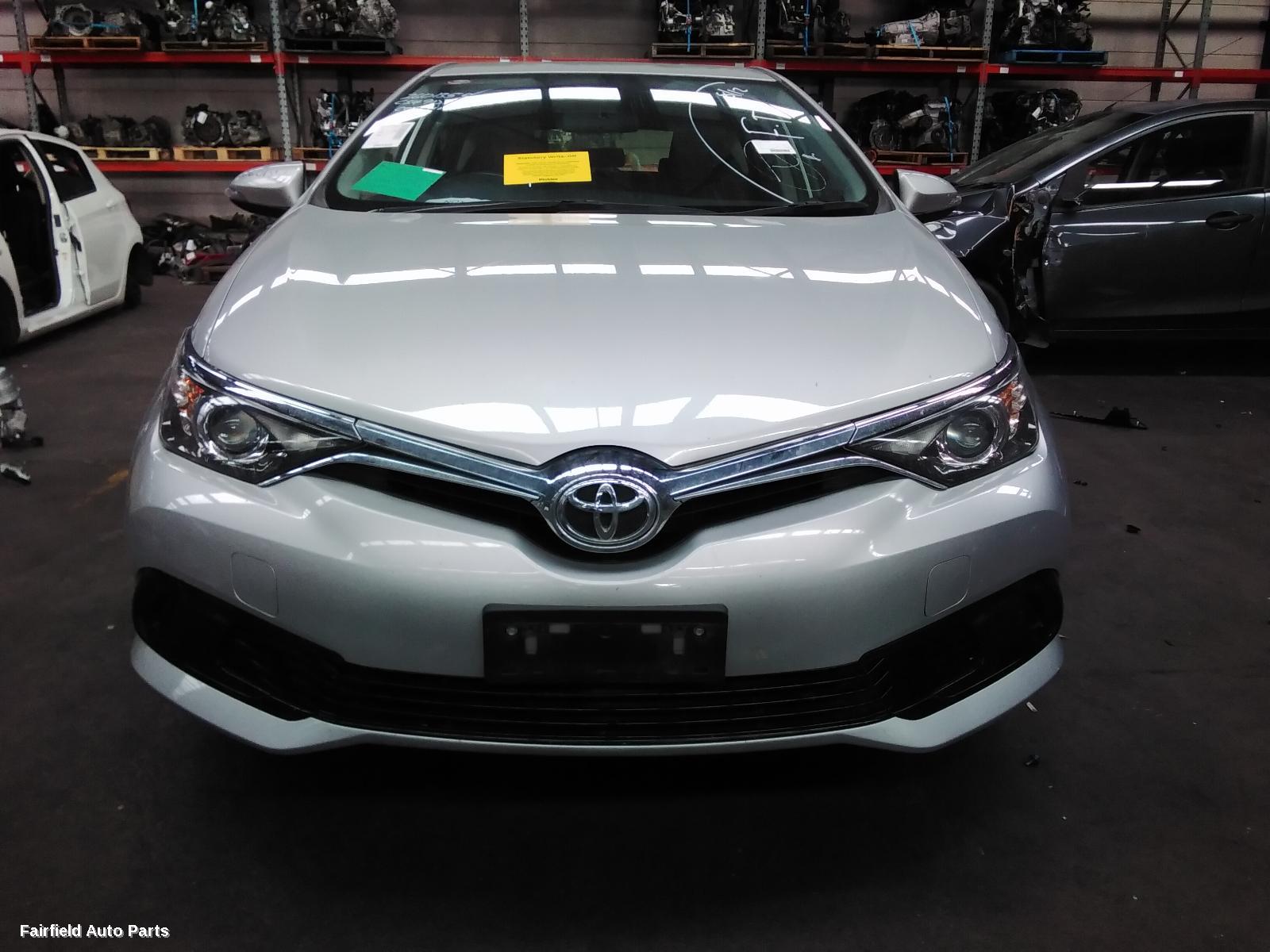 2015-2018 Toyota Corolla Radio Cd Dvd Sat Tv
