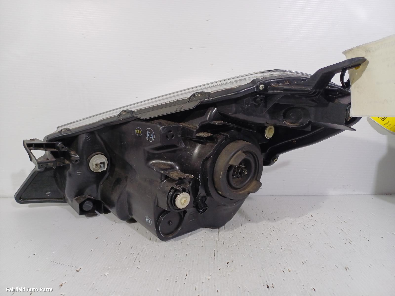 2011-2014 Toyota Yaris Right Headlamp