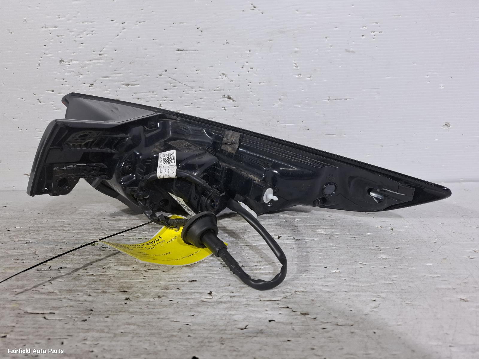 2019-2025 Mazda Cx30 Left Taillight