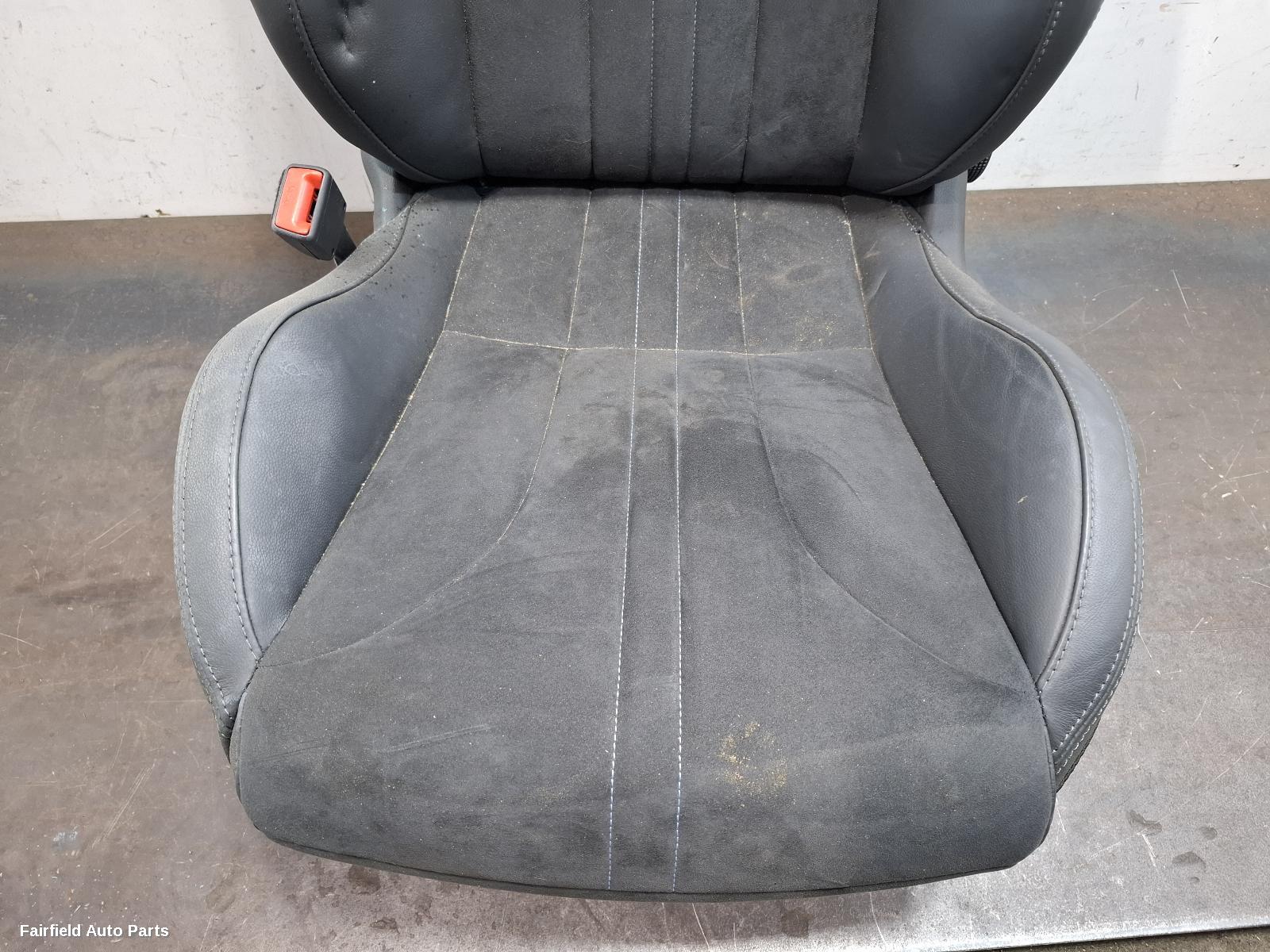 2017-2025 Hyundai I30 Seatbelt Stalk