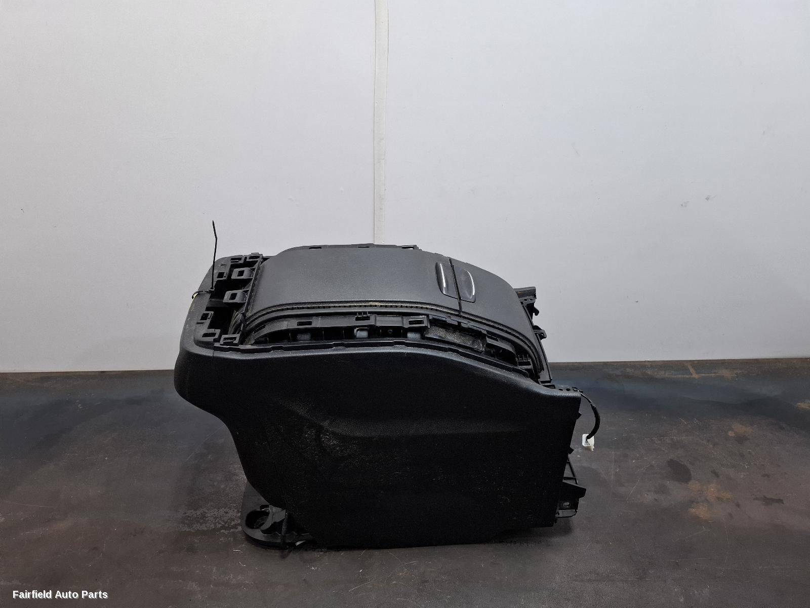2013-2021 Toyota Kluger Console