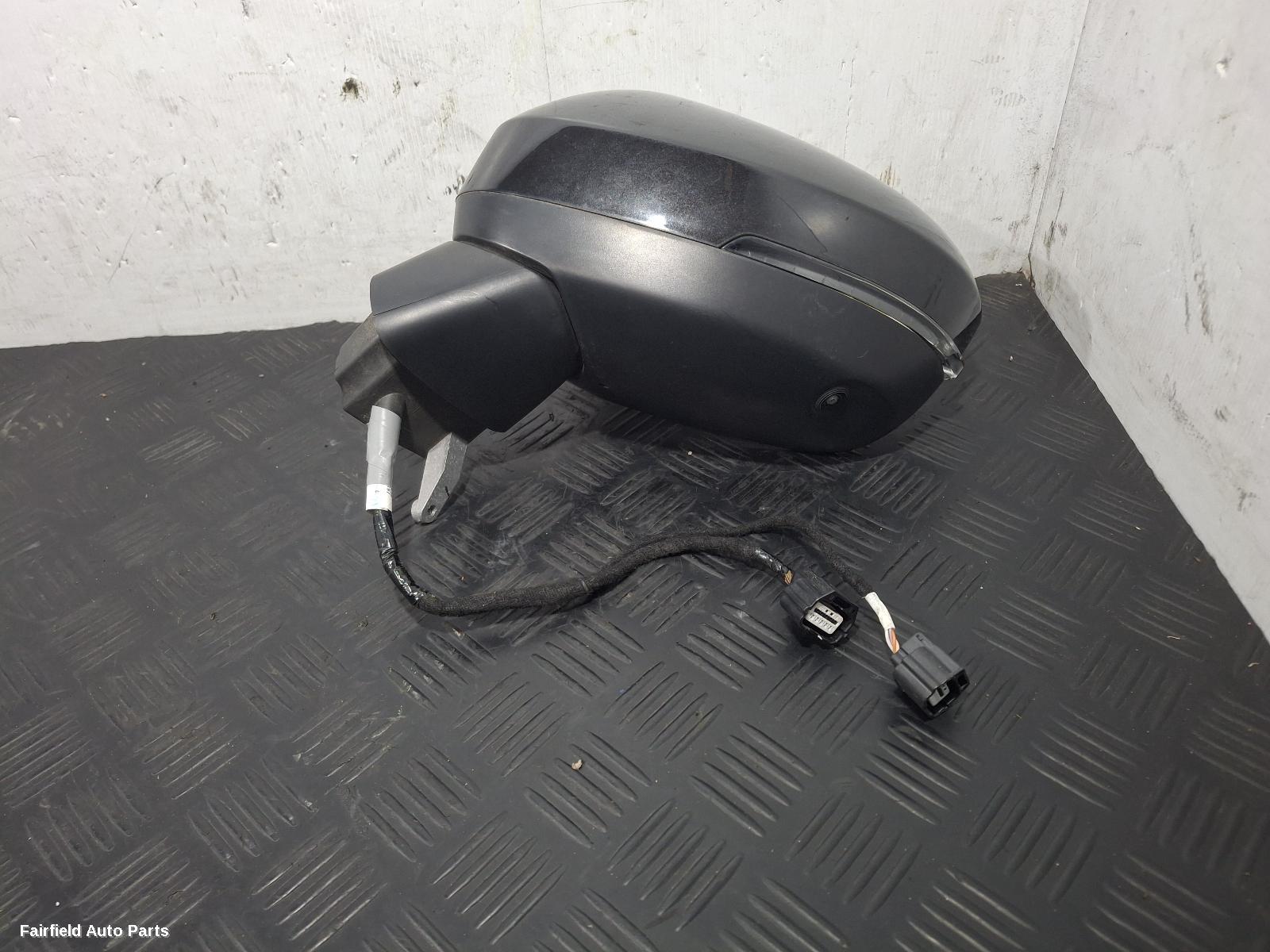 2020-2025 Nissan Juke Left Door Mirror