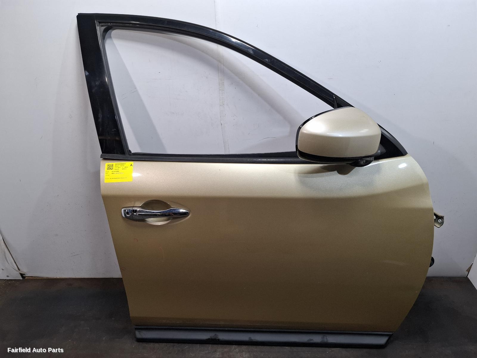 2013-2021 Nissan Pathfinder Right Front Door