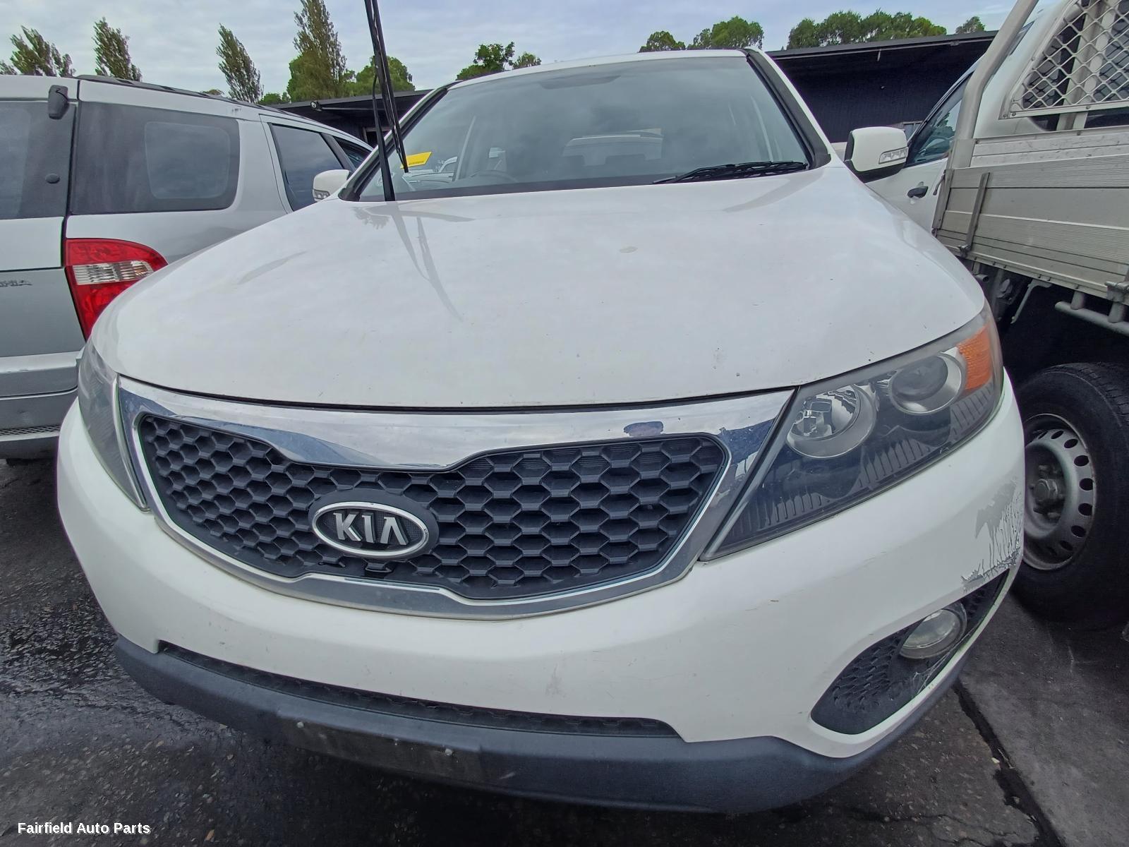 2009-2014 Kia Sorento Left Front Door
