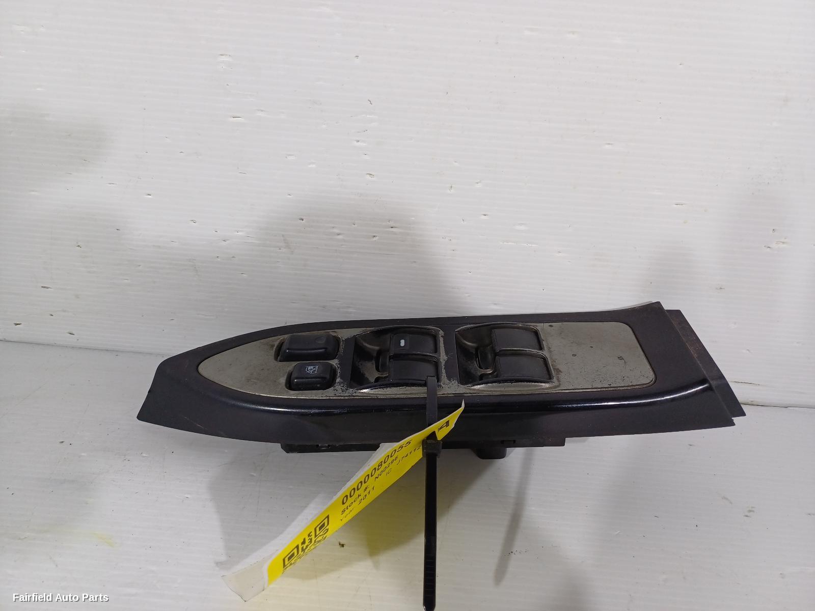 2006-2011 Mitsubishi Pajero Pwr Dr Wind Switch
