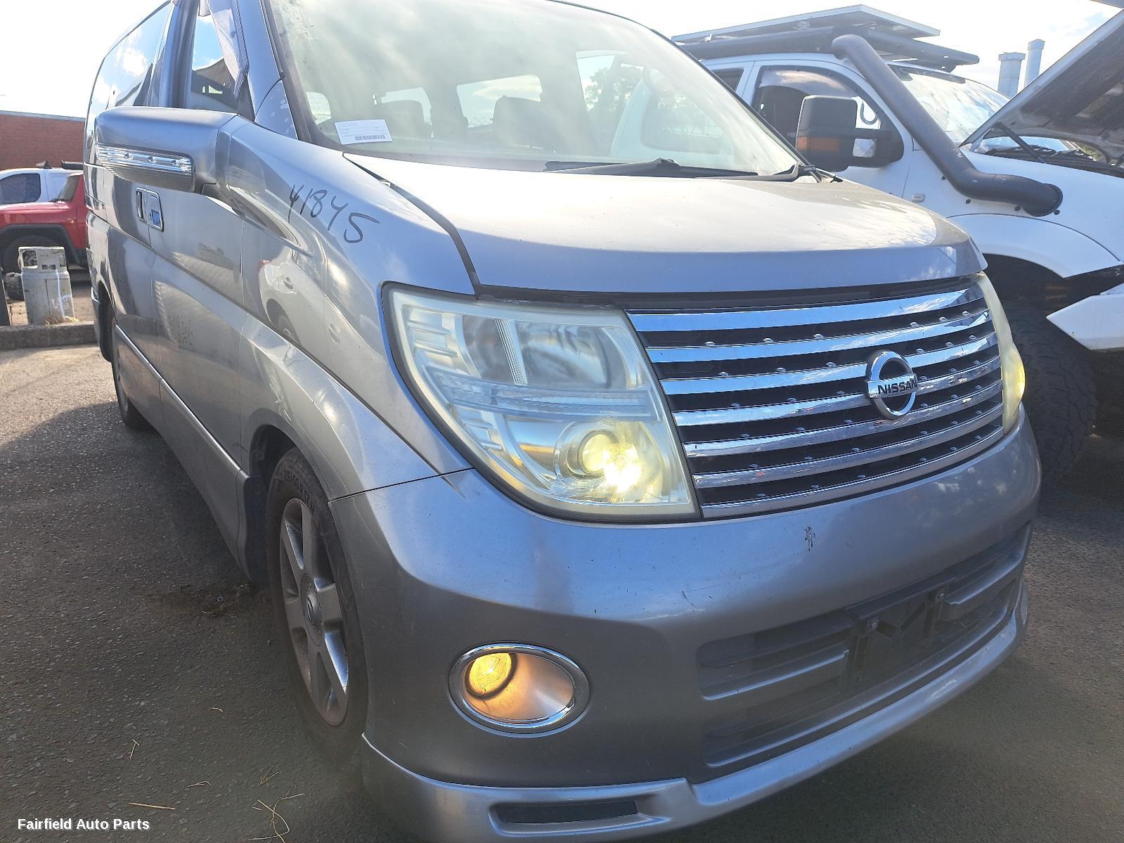 2004-2010 Nissan Elgrand Right Guard
