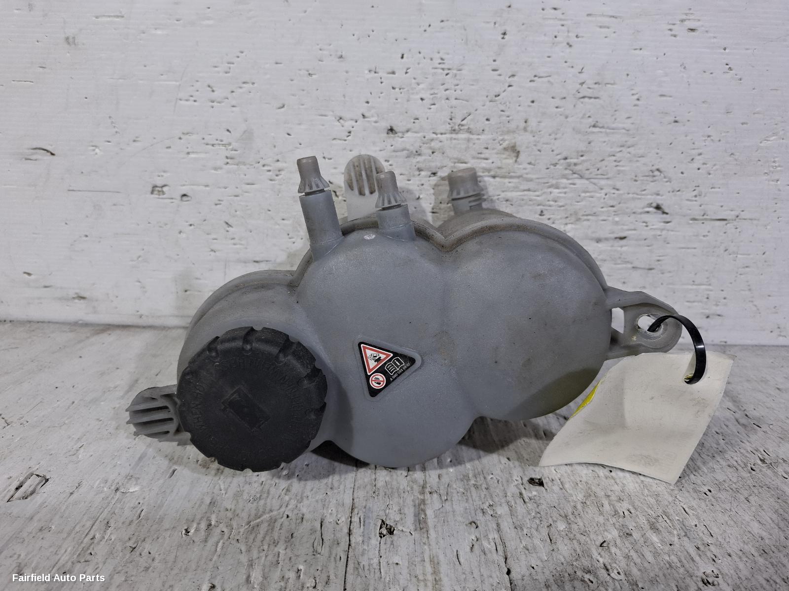 2022-2026 Mercedes Glc Class Overflow Bottle