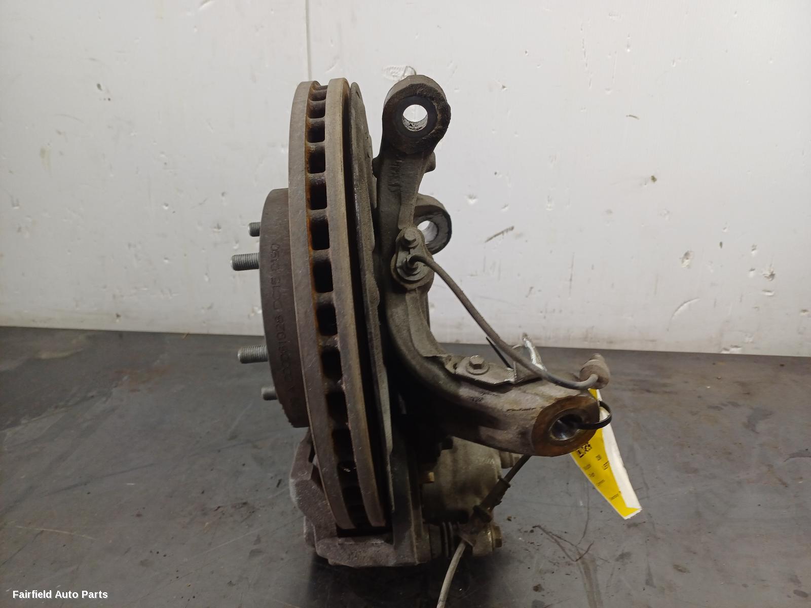2017-2025 Ldv D90 Left Front Hub Assembly