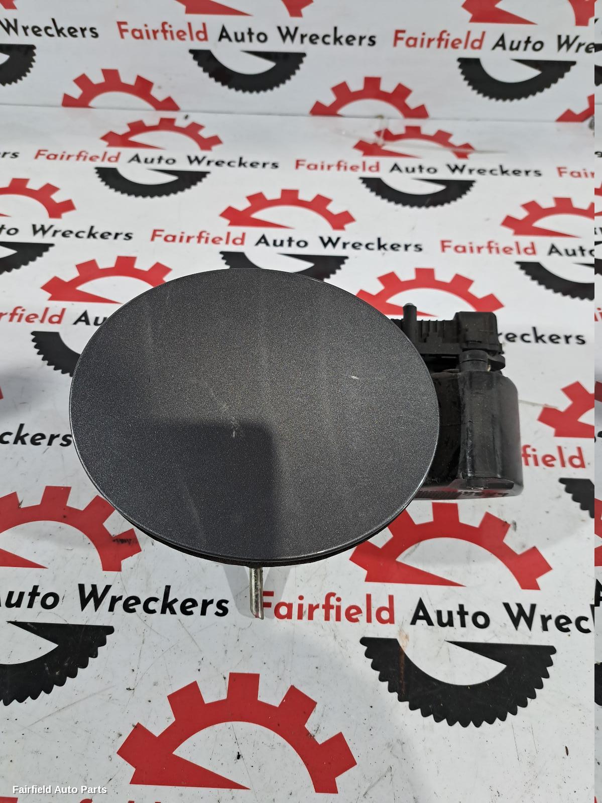 2015-2019 Land Rover Discovery Sport Fuel Door   Filler
