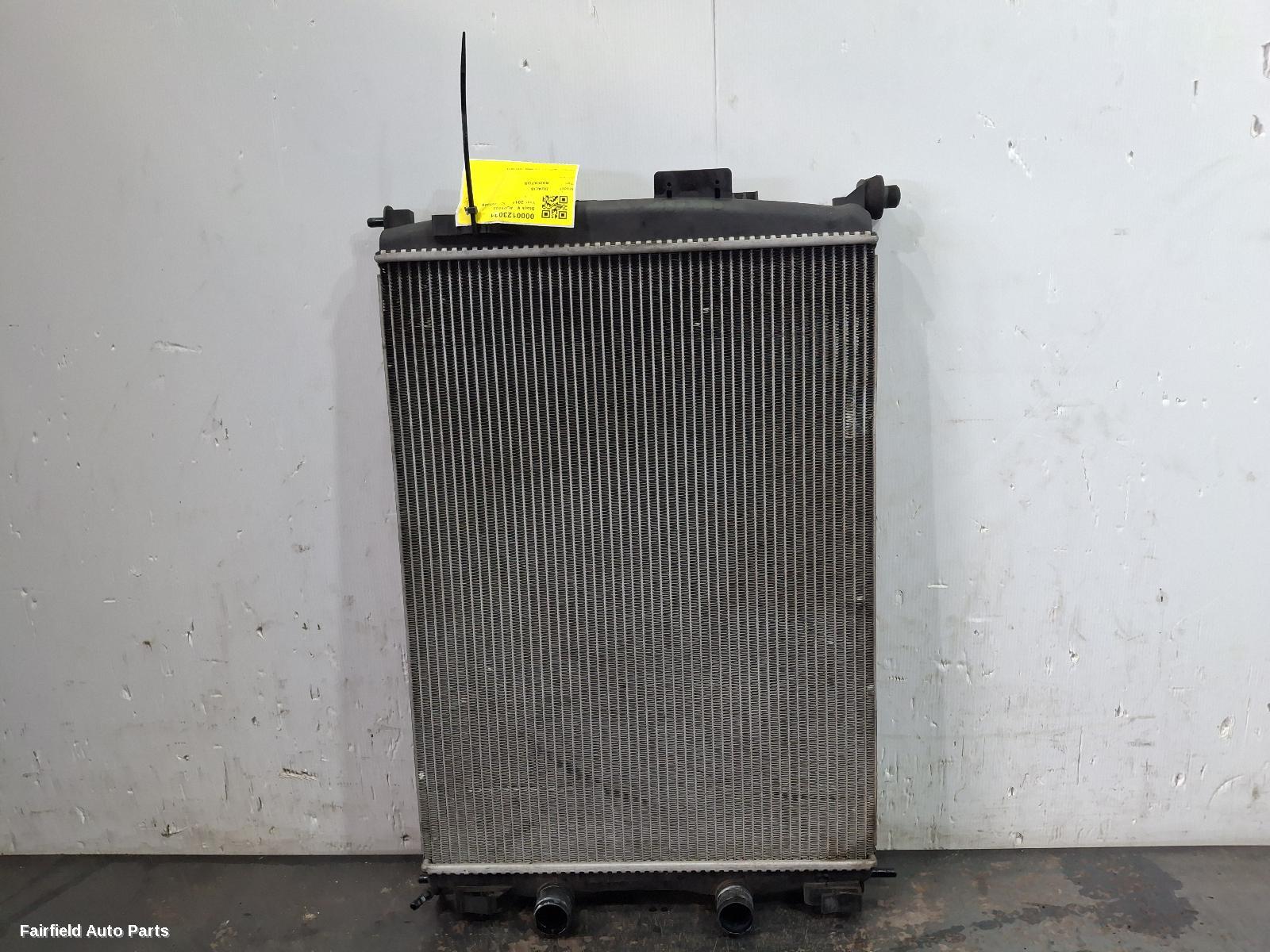 2007-2014 Nissan Dualis Radiator