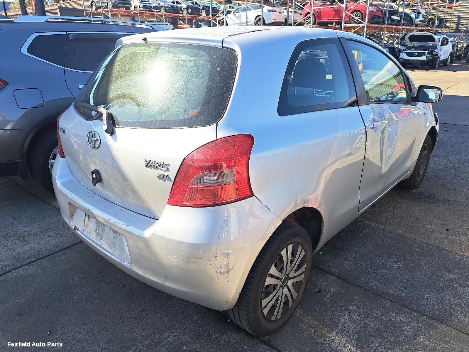 2005-2016 Toyota Yaris Sunvisor