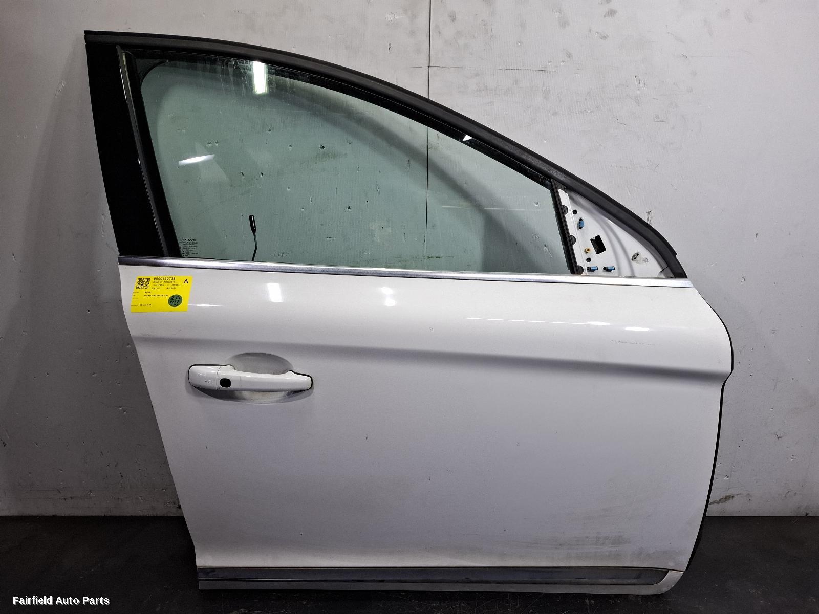 2009-2017 Volvo Xc60 Right Front Door