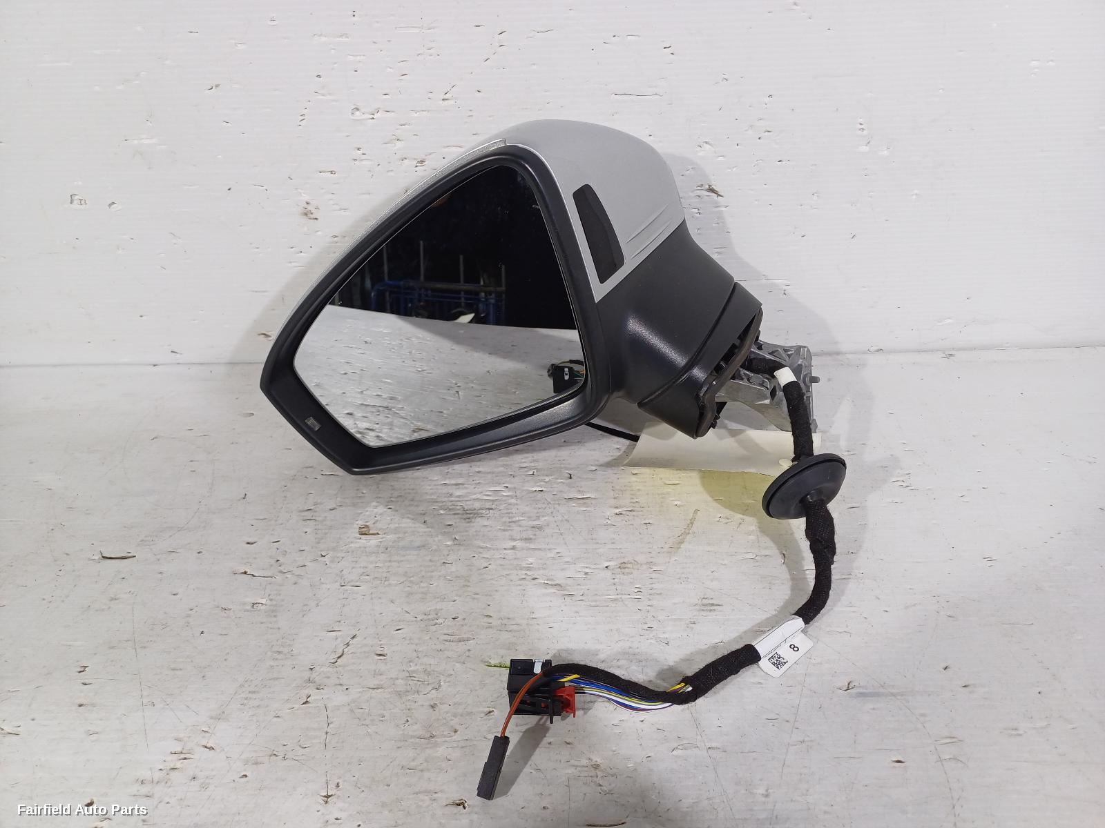 2018-2024 Volkswagen Tiguan Left Door Mirror