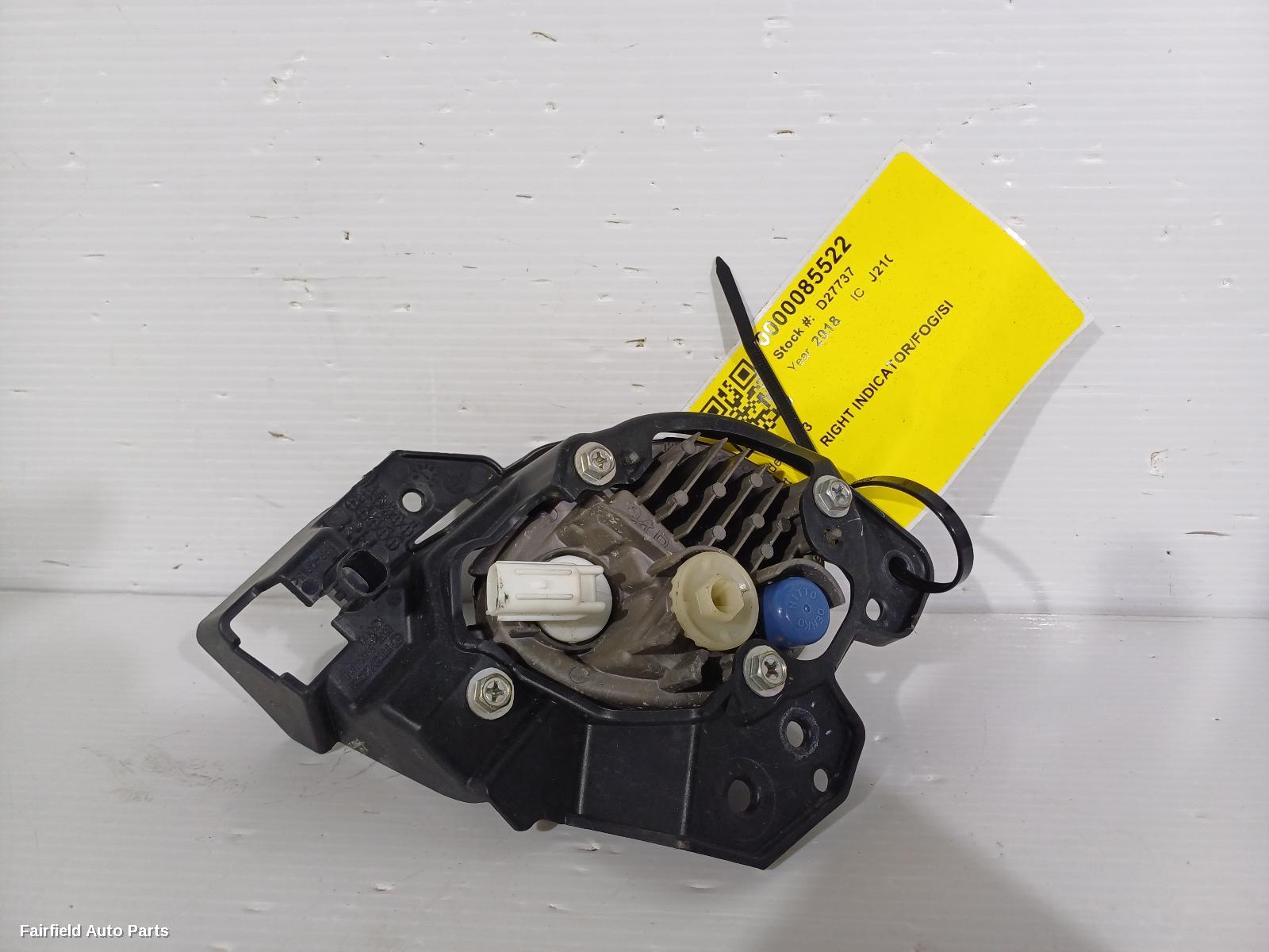 2016-2019 Mazda 3 Right Indicator Fog Side