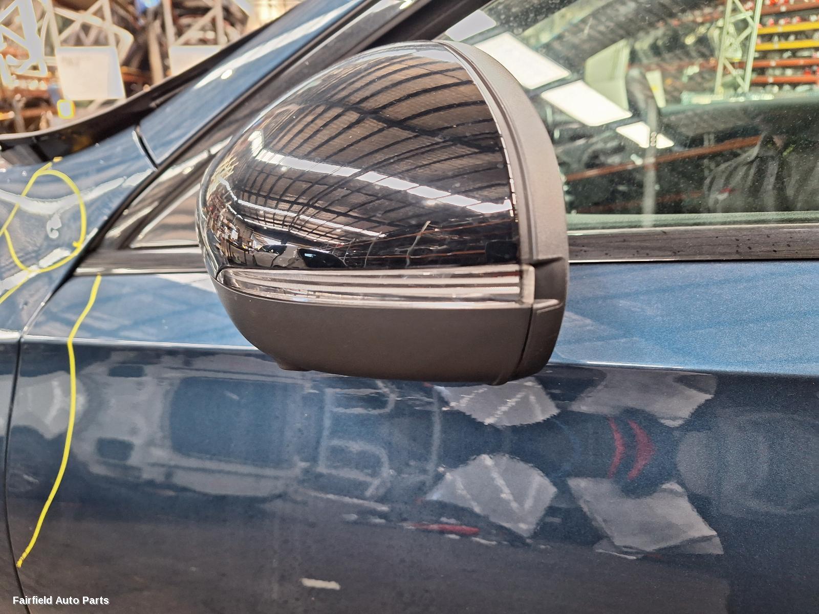 2018-2023 Mercedes A Class Right Door Mirror