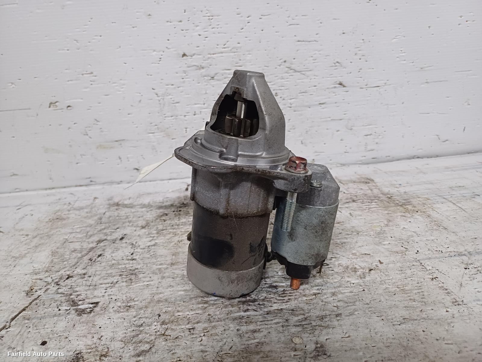 2017-2026 Mitsubishi Eclipse Cross Starter