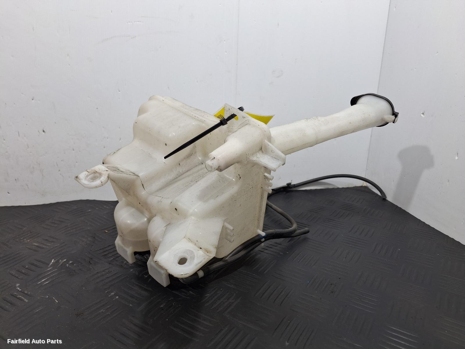 2005-2011 Toyota Yaris Washer Bottle