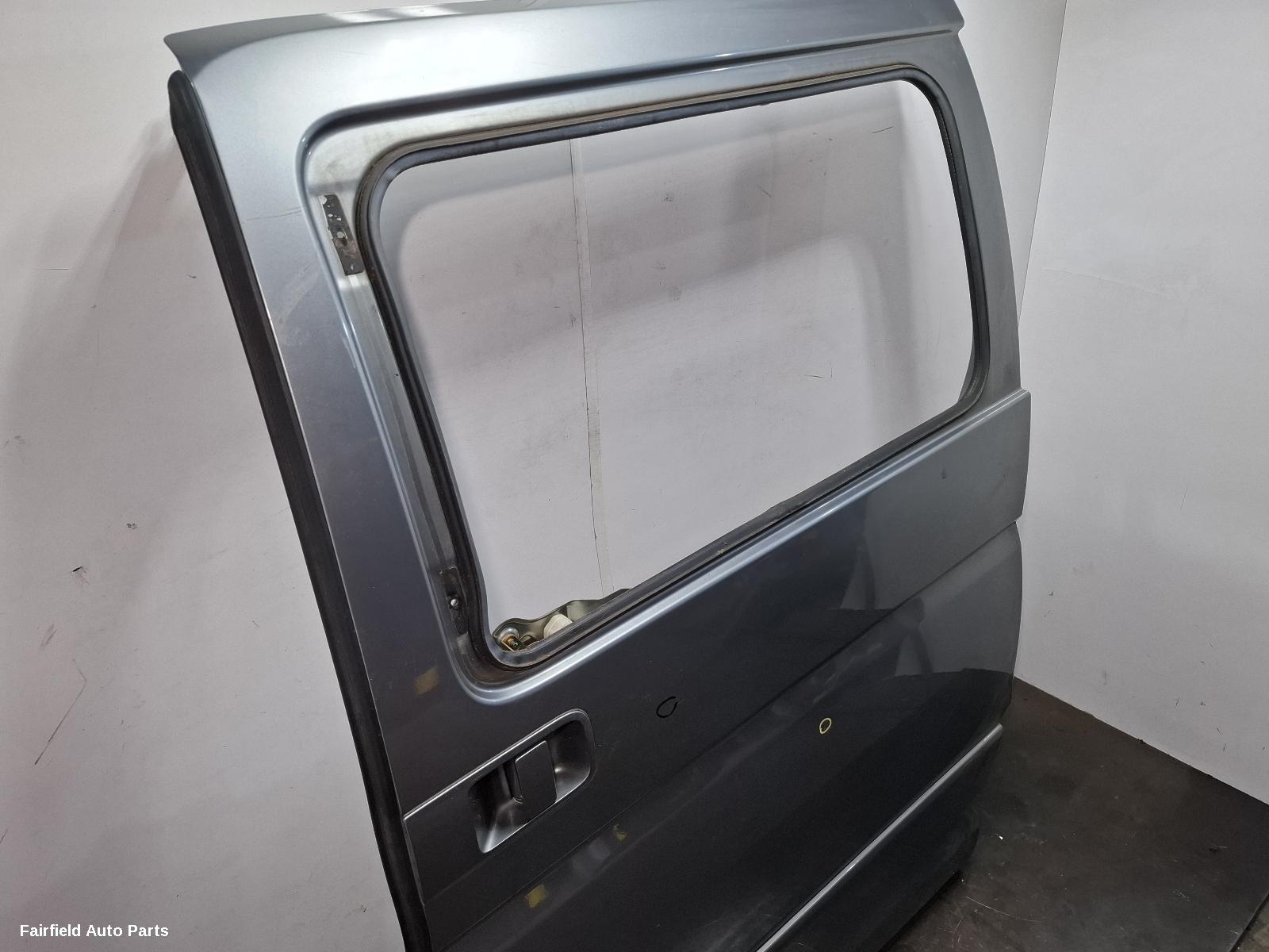 2002-2010 Nissan Elgrand Left Rear Door Sliding