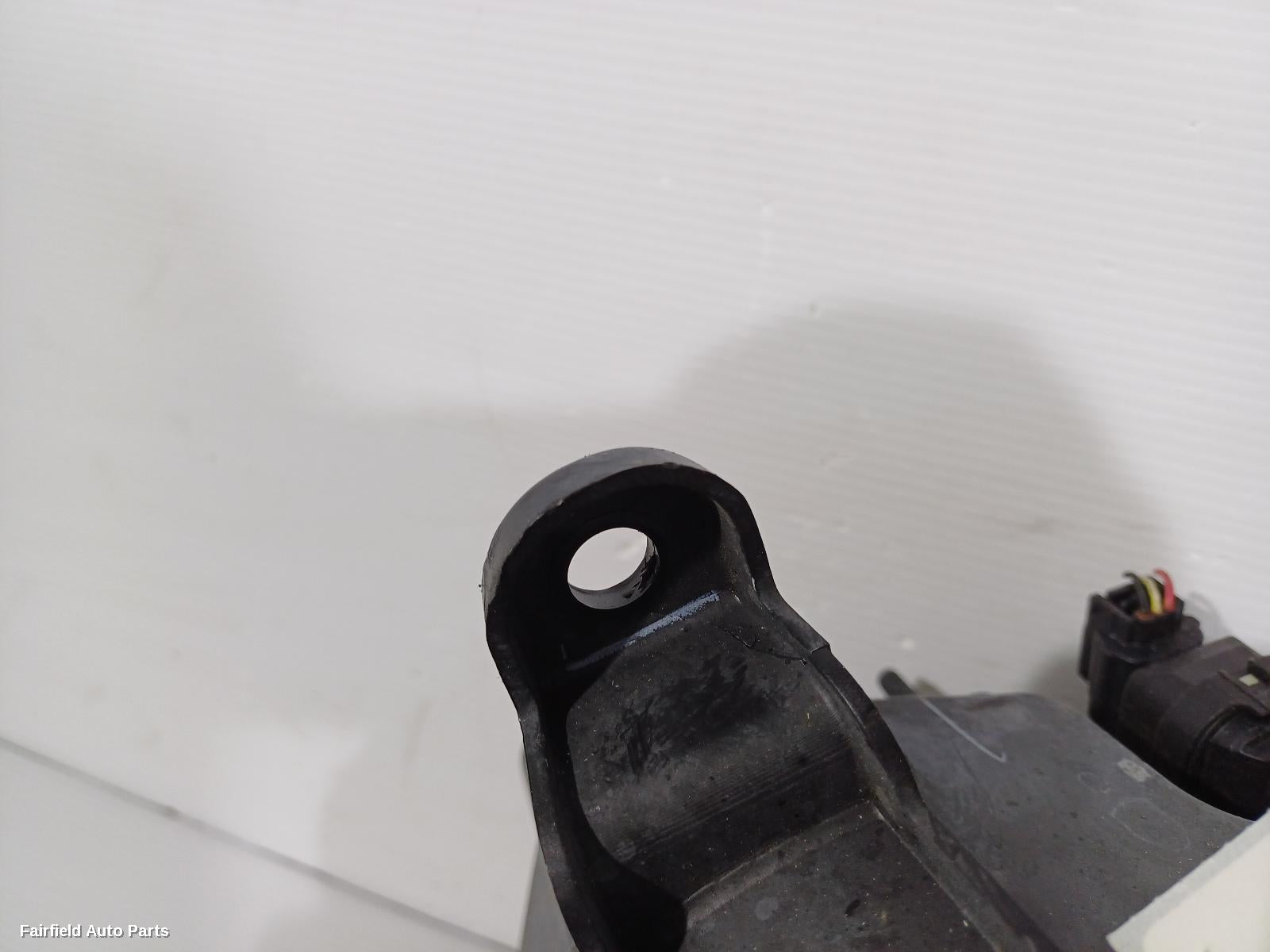 2014-2018 Jeep Cherokee Left Headlamp