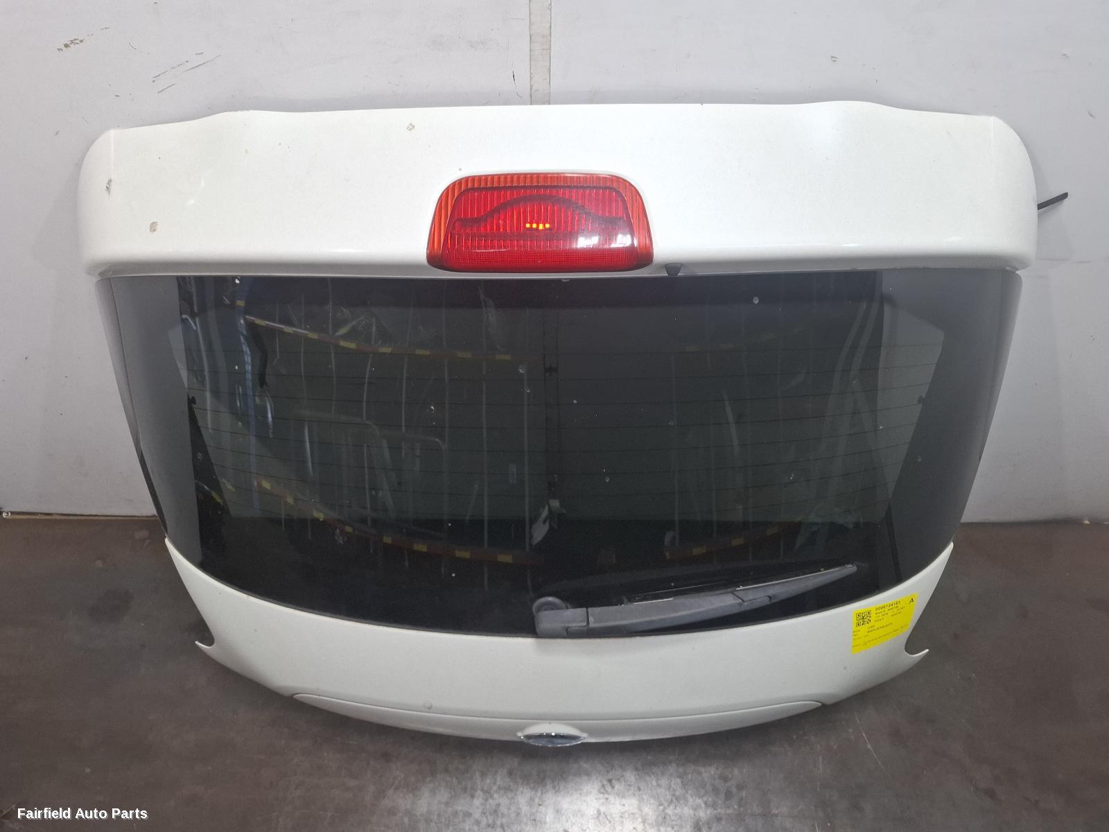 2010-2019 Nissan Juke Bootlid Tailgate