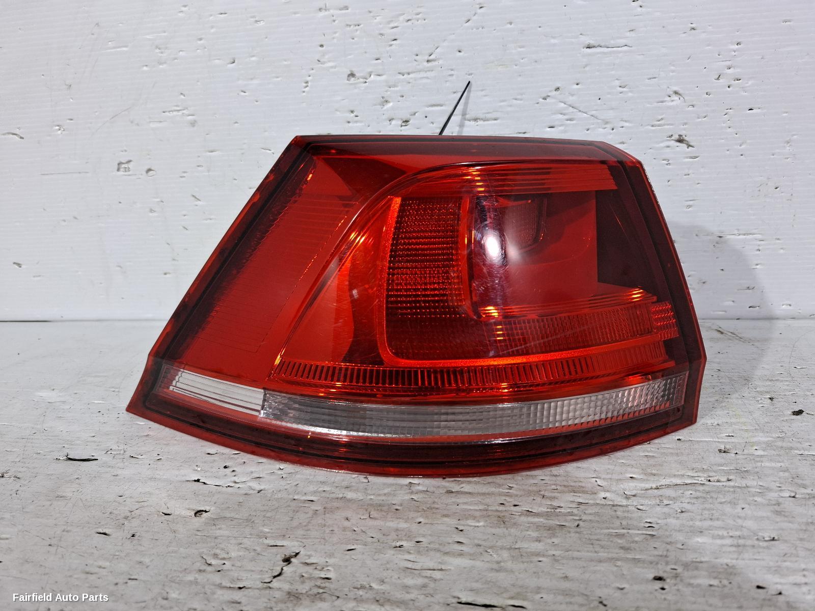 2012-2017 Volkswagen Golf Left Taillight