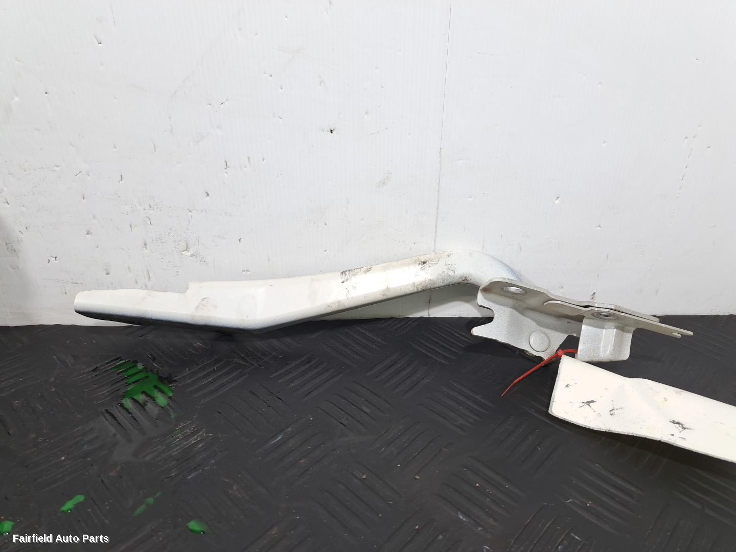 2017-2023 Subaru Xv Bonnet Hinge Strut