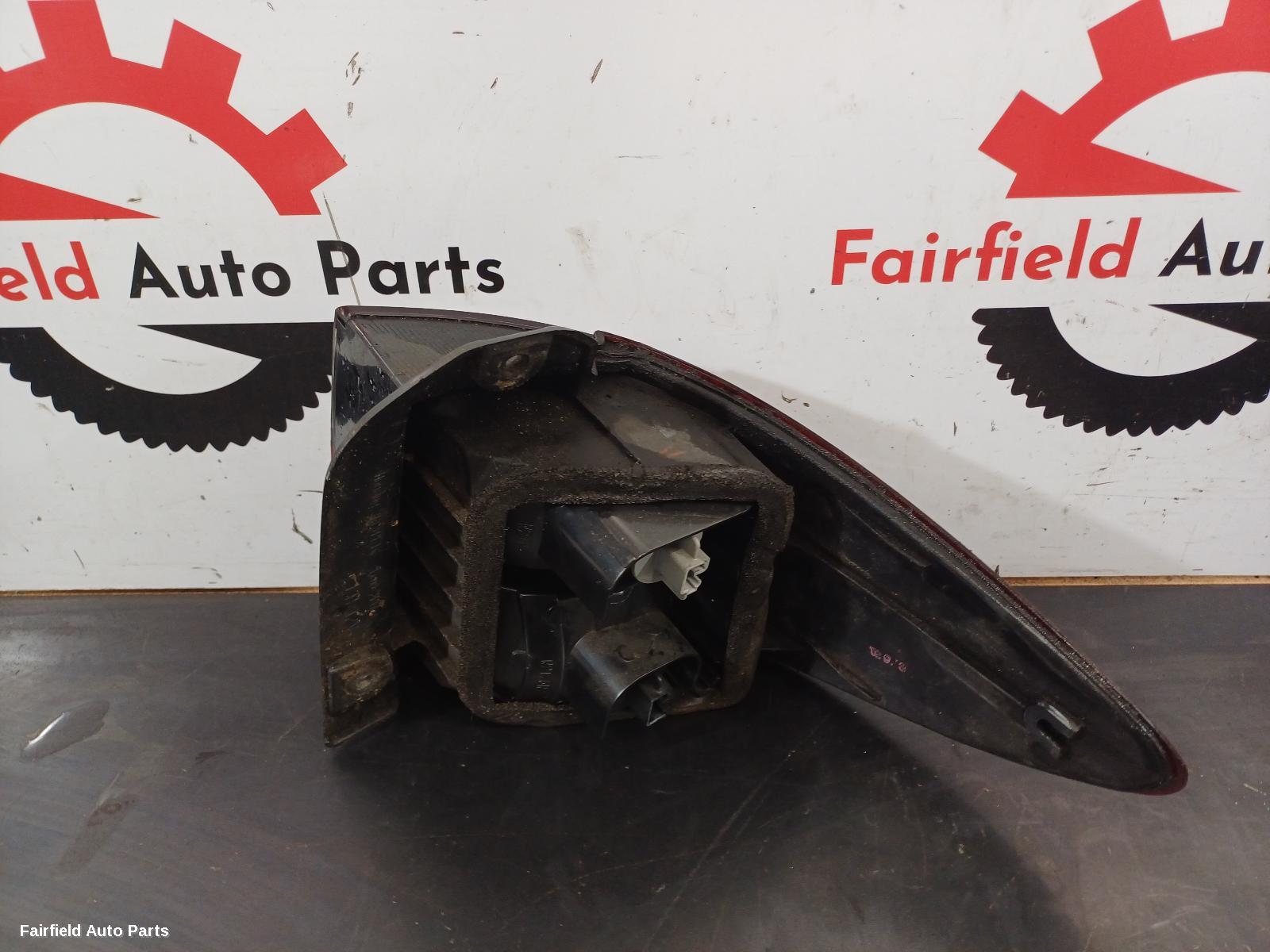 2000-2003 Toyota Estima Left Taillight
