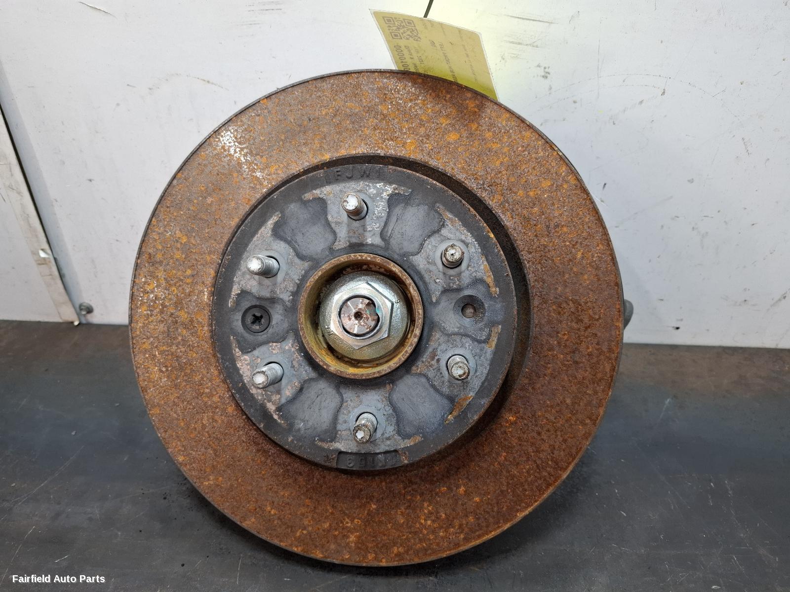 2017-2025 Ldv D90 Left Front Hub Assembly