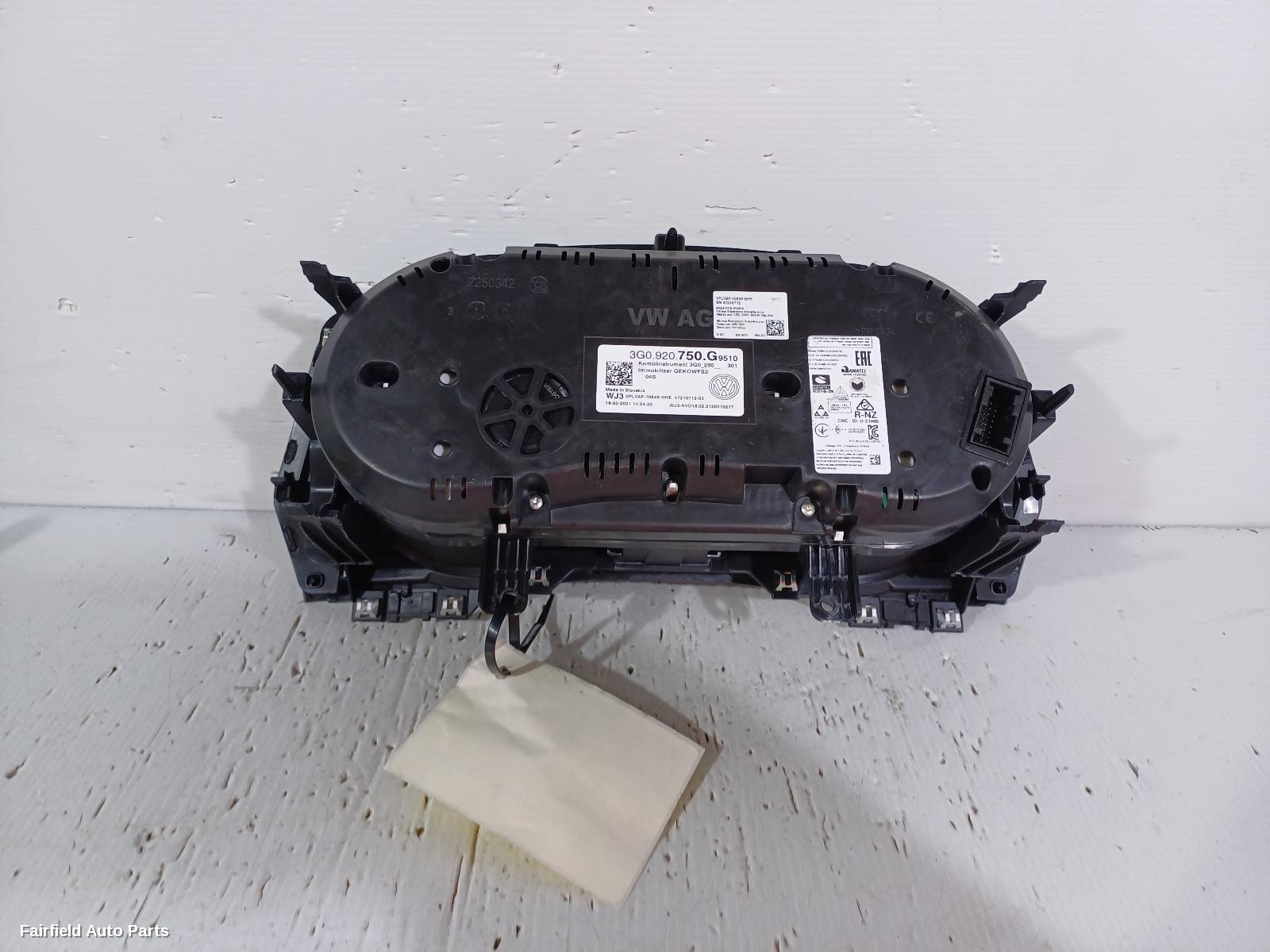 2019-2023 Volkswagen Passat Instrument Cluster
