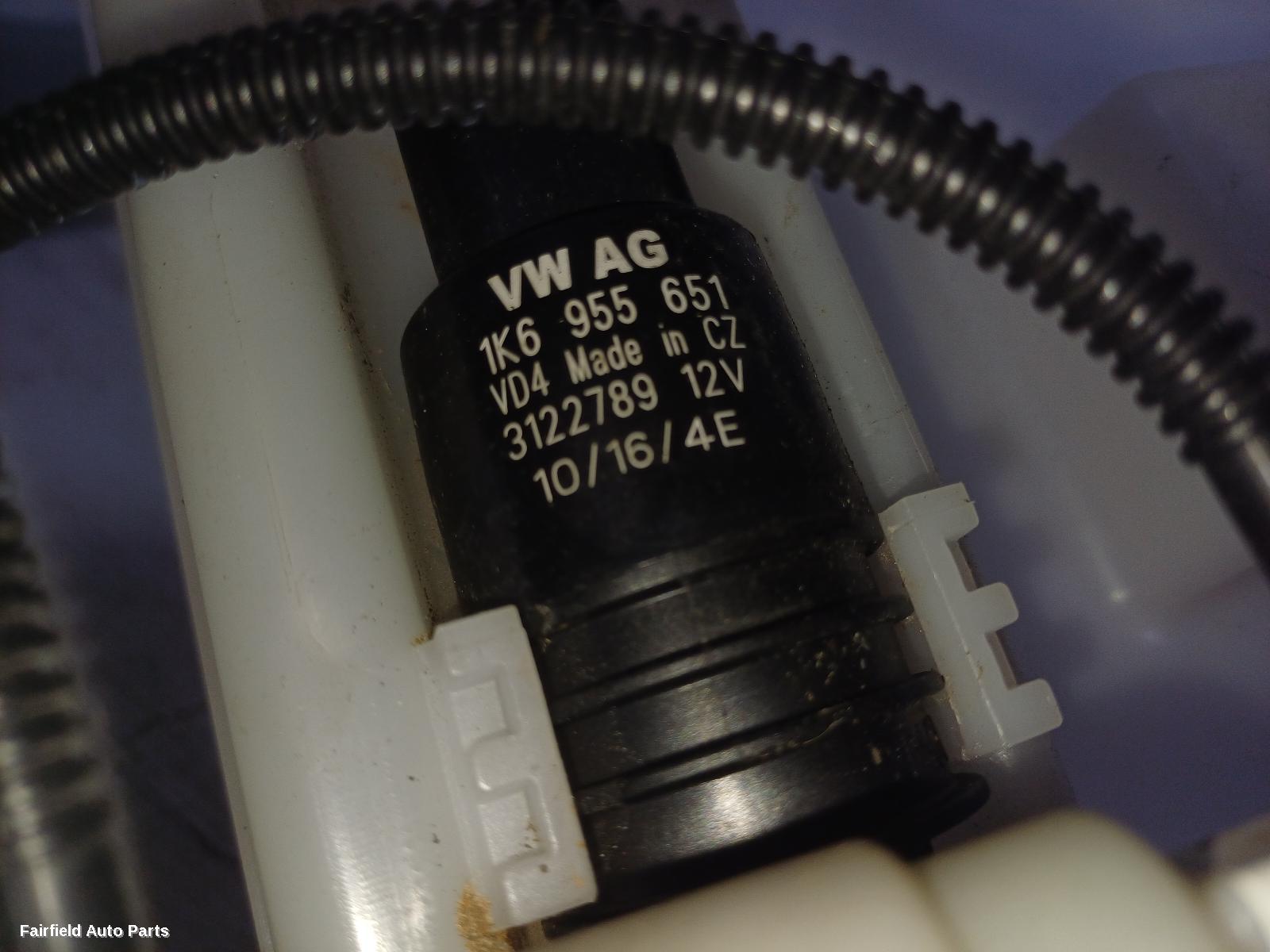 2010-2018 Porsche Cayenne Washer Bottle