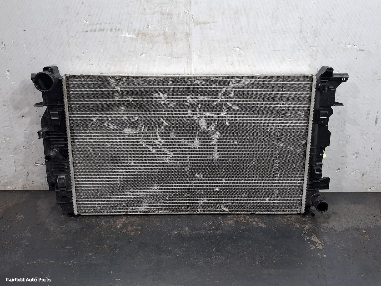 2011-2017 Volkswagen Crafter Radiator