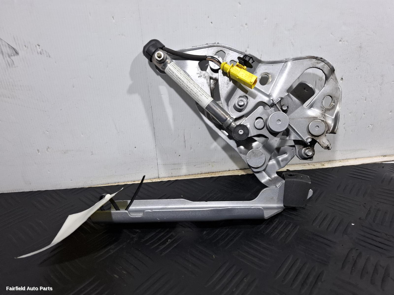 2015-2025 Audi Q7 Bonnet Hinge Strut
