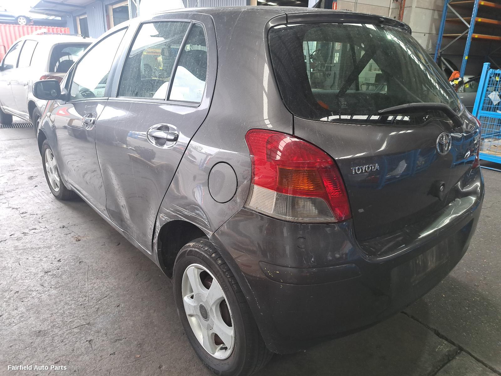 2005-2016 Toyota Yaris Pwr Dr Wind Switch