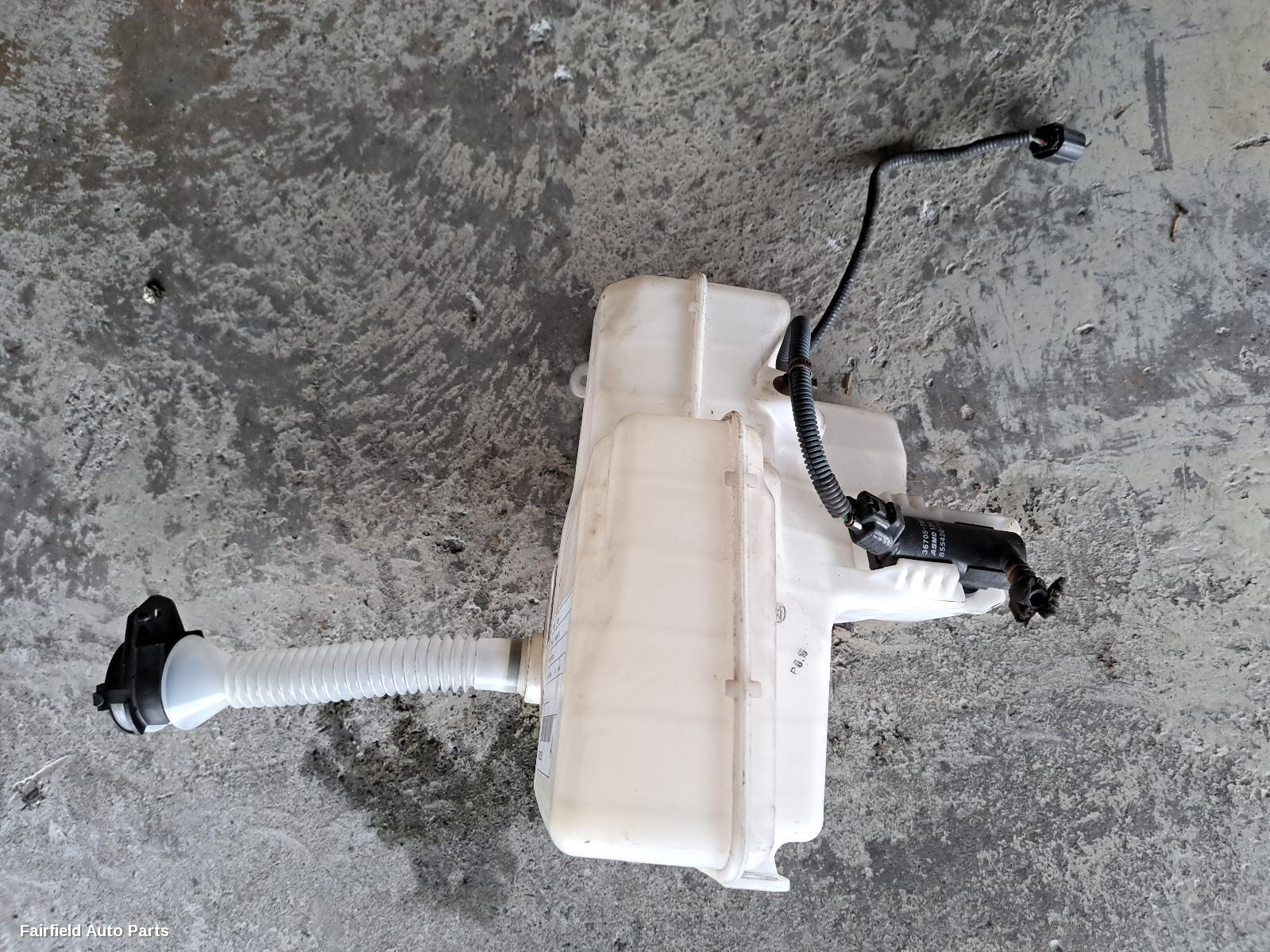 2012-2013 Lexus Gs Washer Bottle