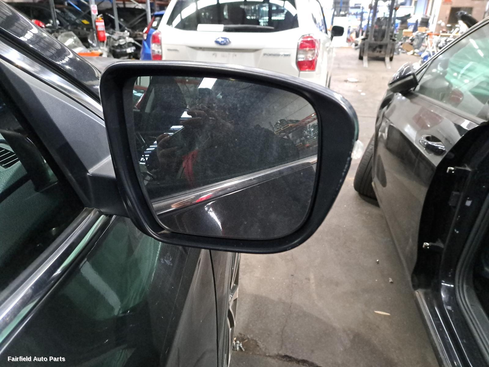 2013-2017 Nissan Qashqai Left Indicator Fog Side