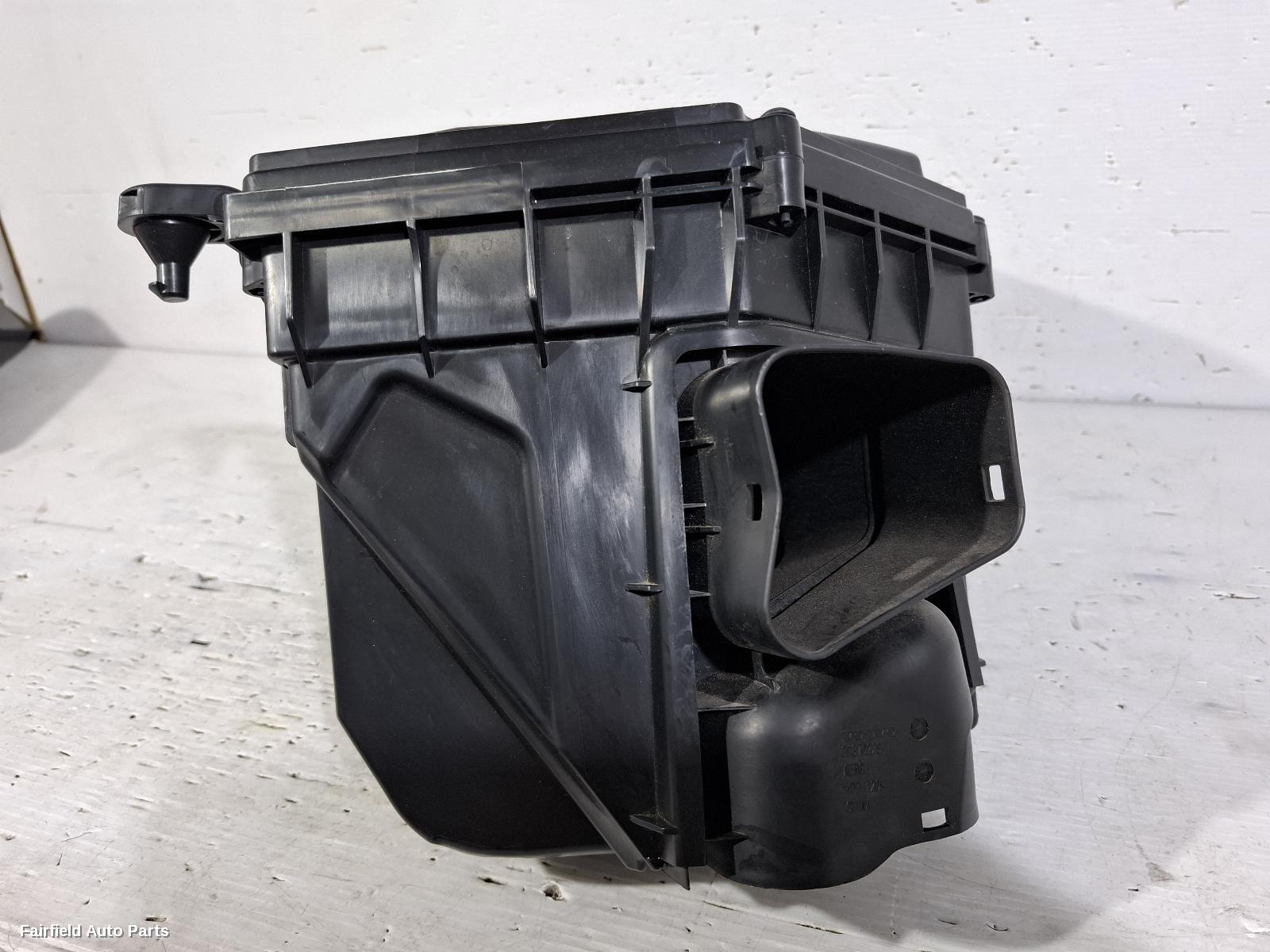 2021-2025 Volvo Xc60 Air Cleaner Box