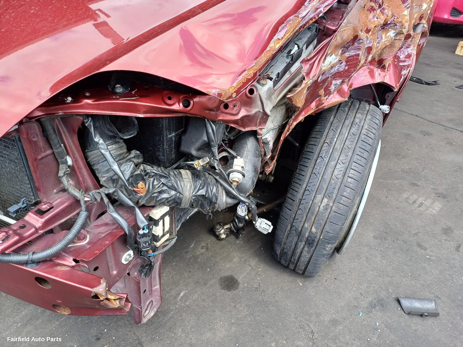 2001-2007 Toyota Corolla Left Rear Door Sliding