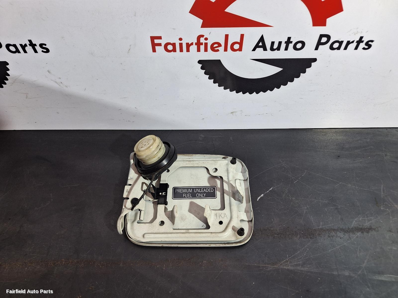2010-2019 Nissan Juke Fuel Door   Filler