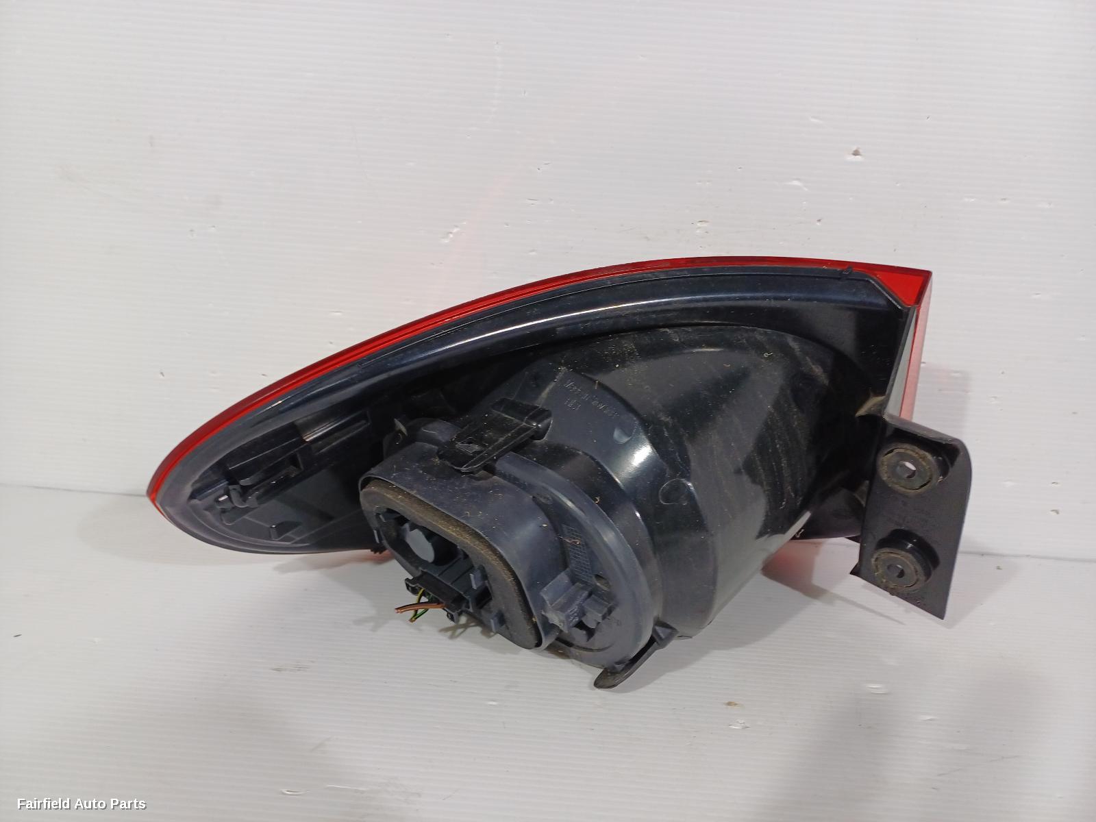 2008-2011 Volkswagen Tiguan Right Taillight