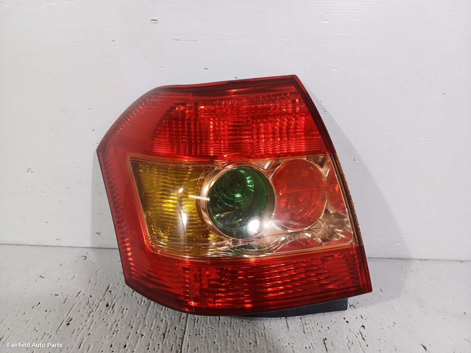 2004-2007 Toyota Corolla Right Taillight