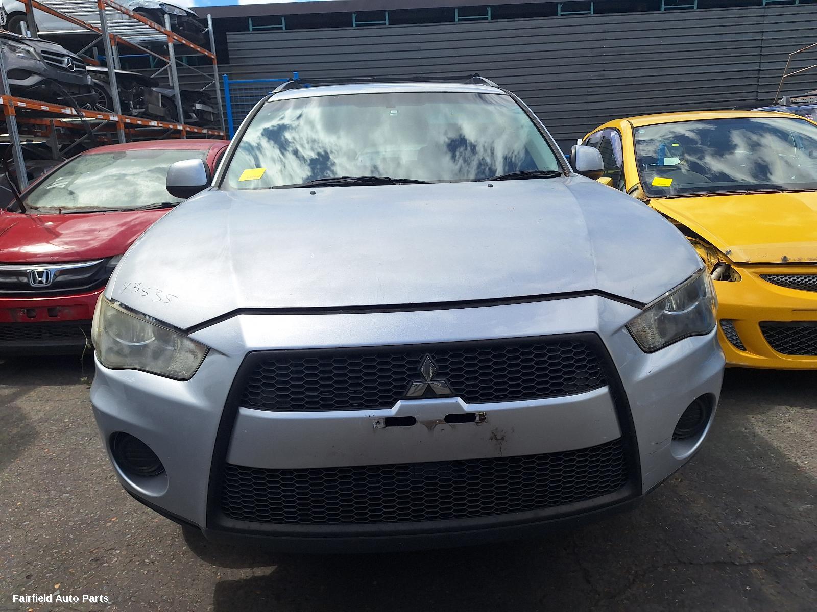 2009-2012 Mitsubishi Outlander Left Door Mirror